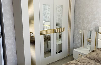 Alquiler de un apartamento totalmente nuevo de 2 habitaciones, 58 m², cerca del mar, Batumi, Georgia