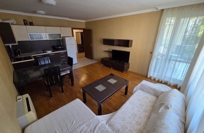 Аренда светлого 2-комнатного апартамента в районе Св. Константин и Елена, Варна, Болгария