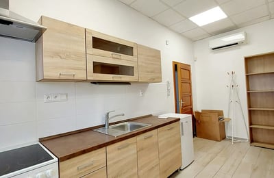 Compact, furnished studio apartment for rent, 25 m², Stare Mesto, Bratislava, Slovakia