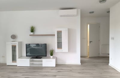 Location d'un appartement spacieux avec terrasse, 67 m², Staré Mesto, Bratislava, Slovaquie
