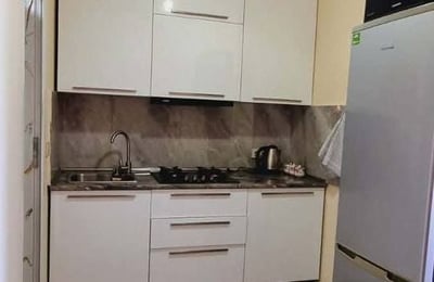 Appartement lumineux et meublé à louer, Batoumi, Géorgie