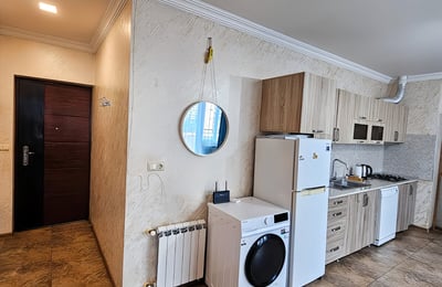 Appartement cosy de 55 m² à louer dans le quartier Khimshiashvili, Batumi, Géorgie