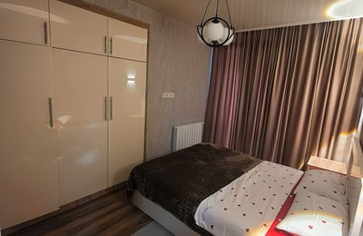 Apartamento moderno y amueblado de 2 habitaciones, 50 m², en Calligraphy Towers, Batumi, Georgia