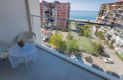 Location studio moderne, cosy, avec vue sur la mer en résidence Next White, Batumi, Géorgie