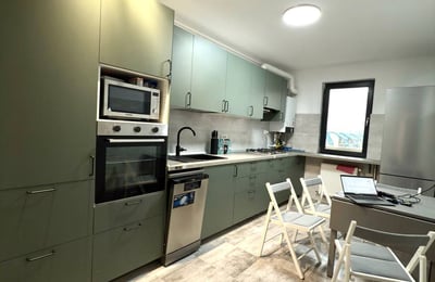 Аренда новой меблированной 4-комнатной квартиры 133 м², 6-й сектор, Бухарест, Румыния