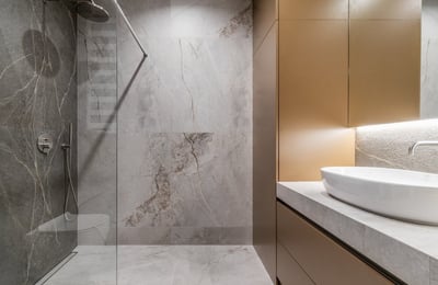 Alquiler de un apartamento elegante de 3 habitaciones, 121 m², Powiśle, Varsovia, Polonia