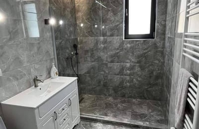 Rent of comfortable 2-room apartments, 50 m², with a lake view, Mamaia, Constanța, Romania