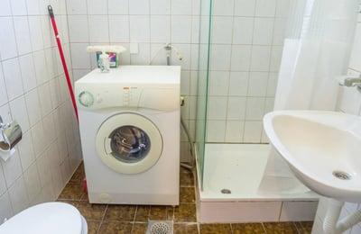 Miete einer hellen komfortablen 1-Zimmer-Wohnung, 32 m², nahe dem Stadtzentrum, Belgrad, Serbien