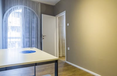Miete einer komfortablen 3-Zimmer-Wohnung, 70 m², im Stadtzentrum, Belgrad, Serbien