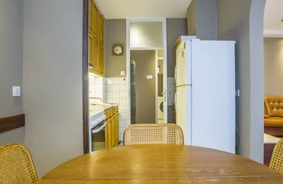 Miete einer komfortablen 3-Zimmer-Wohnung, 70 m², im Stadtzentrum, Belgrad, Serbien