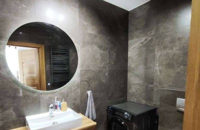 Alquiler de un apartamento moderno y elegante de 3 habitaciones, 60 m², Bemowo, Varsovia, Polonia