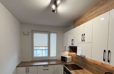 Alquiler de un apartamento elegante de 3 habitaciones, 71 m², Bemowo, Varsovia, Polonia