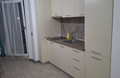 Alquiler de un apartamento espacioso de 2 habitaciones, 58 m², Mamaia Nord, Constanța, Rumanía