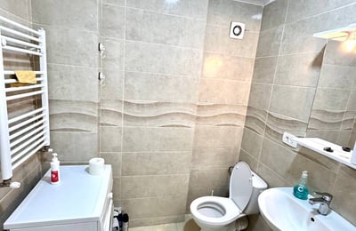 Miete einer gut ausgestatteten möblierten 2-Zimmer-Wohnung, Bukarest, Sektor 6, Rumänien