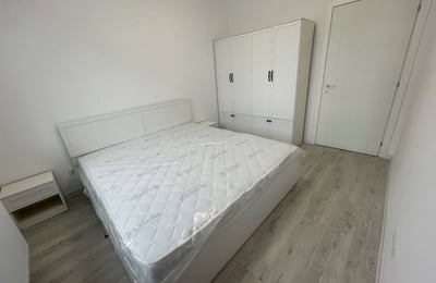 Аренда новой просторной 3-комнатной квартиры, 65 m², Бухарест, сектор 6, Румыния