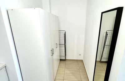 Rent of a comfortable 1-room apartment, 34 m², Bucharest, Sector 6, Romania