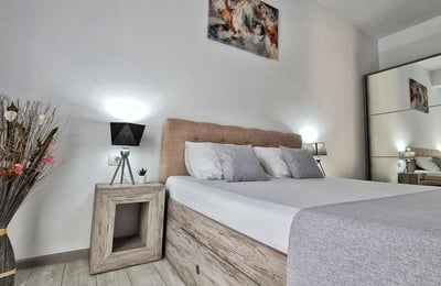 Alquiler de cómodos apartamentos de 2 habitaciones, 60 m², Mamaia, Constanța, Rumanía