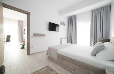 Alquiler de cómodos apartamentos de 2 habitaciones, 60 m², Mamaia, Constanța, Rumanía