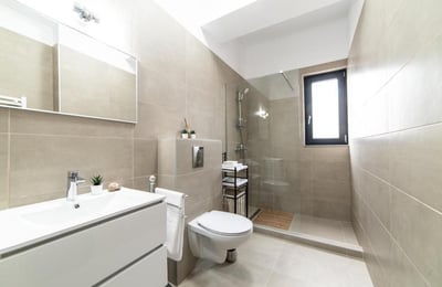 Alquiler de cómodos apartamentos de 2 habitaciones, 60 m², Mamaia, Constanța, Rumanía