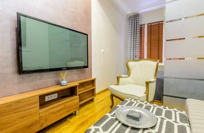 Rent of a furnished 2-room apartment, 30 m², Belgrade city center, Serbia