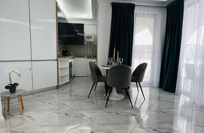 Alquiler de cómodos apartamentos de 1 habitación, 45 m², Mamaia, Constanța, Rumanía