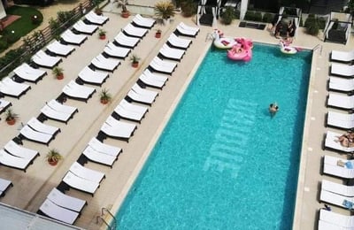 Alquiler de cómodos apartamentos de 1 habitación, 45 m², Mamaia, Constanța, Rumanía