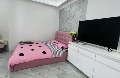 Alquiler de cómodos apartamentos de 1 habitación, 45 m², Mamaia, Constanța, Rumanía