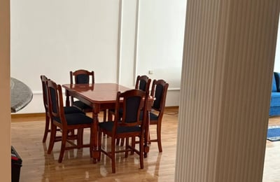 Rent of a bright 3-room apartment, 90 m², Vračar, Belgrade, Serbia