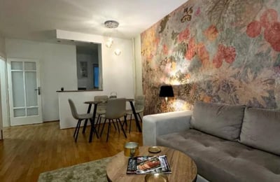 Alquiler de un cómodo apartamento de 2 habitaciones, 45 m², centro de Belgrado, Serbia