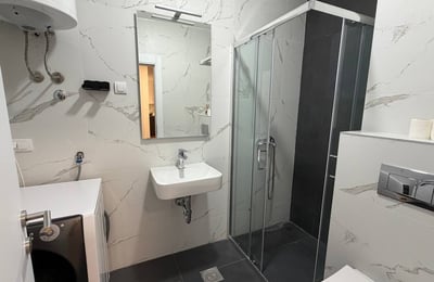 Miete einer komfortablen, möblierten 3-Zimmer-Wohnung, 67 m², Belgrad, Serbien