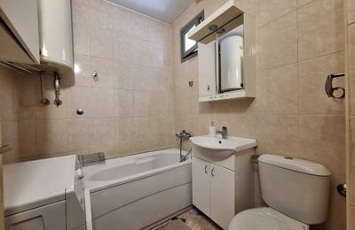 Alquiler de un acogedor apartamento de 2 habitaciones, 58 m², Zemun, Belgrado, Serbia