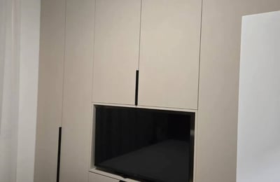 Alquiler de un nuevo apartamento amueblado de 2 habitaciones, 51 m², frente al paseo marítimo, Zemun, Belgrado, Serbia