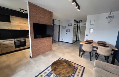 Alquiler de un apartamento acogedor y amueblado de 3 habitaciones, 62 m², Podgórze, Cracovia, Polonia