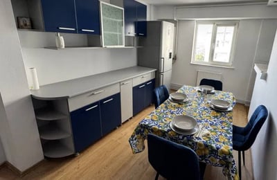 Rent of a comfortable, furnished 3-room apartment, 85 m², Faleza Nord, Constanța, Romania