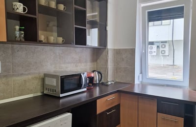 Alquiler de un apartamento confortable y amueblado de 3 habitaciones, Sector 6, Bucarest, Rumanía