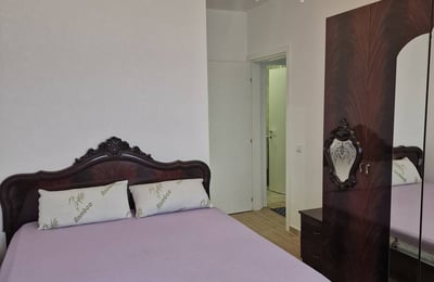 Alquiler de un apartamento confortable y amueblado de 3 habitaciones, Sector 6, Bucarest, Rumanía