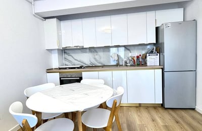 Location d’un appartement spacieux et meublé, 42 m², Secteur 6, Bucarest, Roumanie