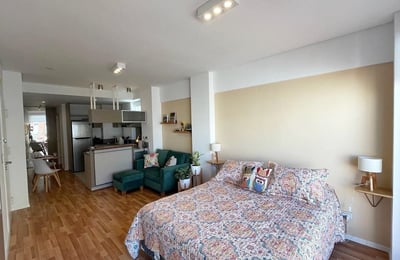 Miete eines hellen, möblierten Studios, Belgrano, Buenos Aires, Argentinien