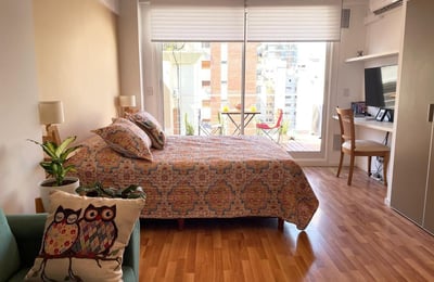 Miete eines hellen, möblierten Studios, Belgrano, Buenos Aires, Argentinien