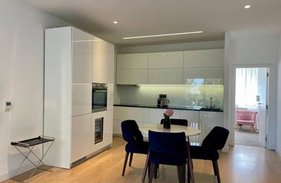 Аренда светлой, меблированной 4-комнатной квартиры, 95 м², Вождовац, Белград, Сербия