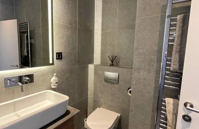 Аренда светлой, меблированной 4-комнатной квартиры, 95 м², Вождовац, Белград, Сербия