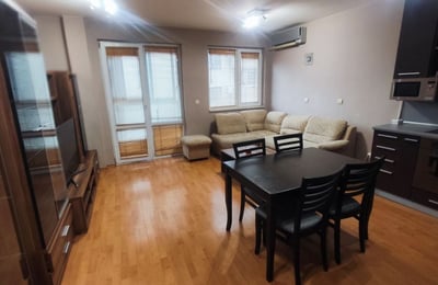 Alquiler de un apartamento cómodo y amueblado en una zona desarrollada, Varna, Bulgaria