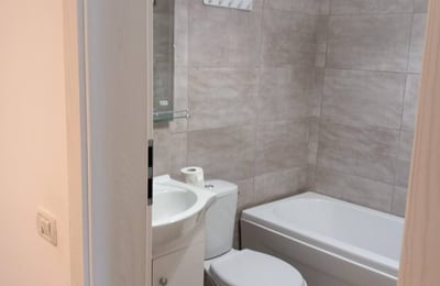 Alquiler de un apartamento moderno y amueblado de 1 habitación en un edificio nuevo, Sector 6, Bucarest, Rumanía