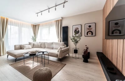 Alquiler de un apartamento elegante de tres habitaciones de 84 m² con balcón, distrito de Bronowice, Cracovia, Polonia