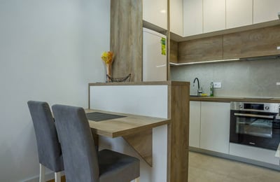 Alquiler de un apartamento de dos habitaciones de 40 m² con balcón, Belgrado, Serbia
