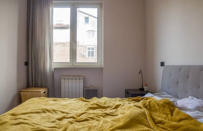 Alquiler de un apartamento acogedor de tres habitaciones de 74 m² en el centro de la ciudad, Belgrado, Serbia