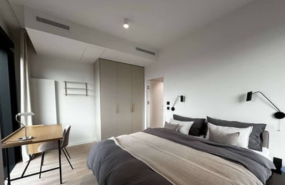 Rent of a premium 65 m² three-room apartment in the Wola district, Warsaw, Poland