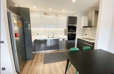 Rent of a spacious 115 m² three-room apartment, Istanbul, Turkey