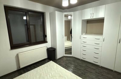 Alquiler de un apartamento espacioso y amueblado de dos habitaciones de 60 m², Bucarest, Rumanía