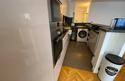 Rent of a cozy 73 m² three-room apartment in the 16th arrondissement, Paris, France